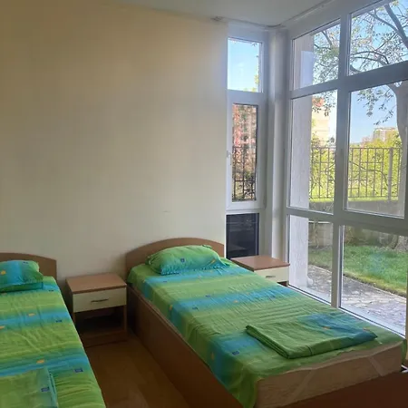 бриджит Appartement *