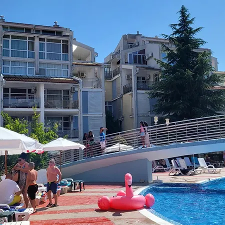 бриджит Apartamento *