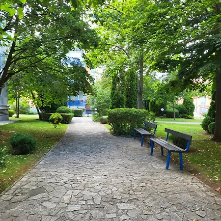 бриджит Διαμέρισμα *